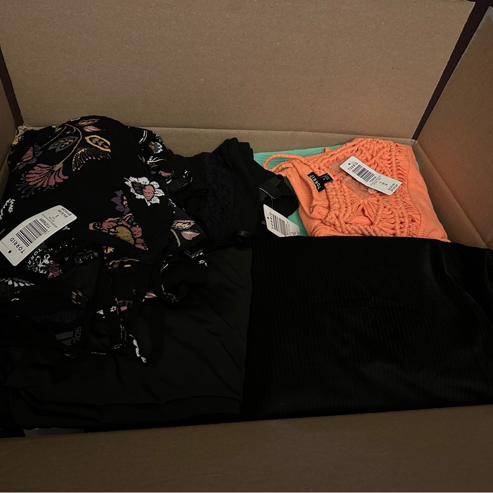 Plus size box with all items listed